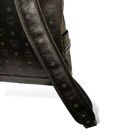 MCM Blk/Gry Monogram Stark Side Studs Backpack in Visetos |Size: 42.5cm| - Picture 6 of 16